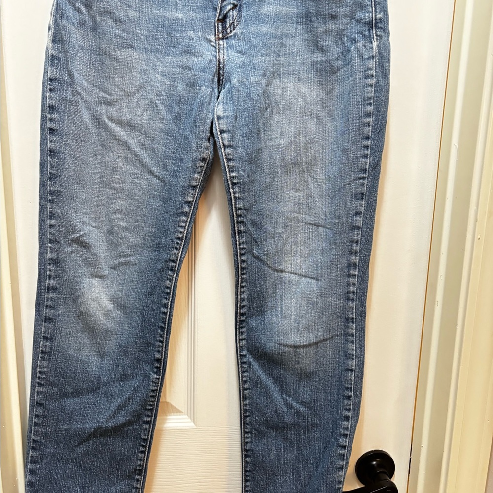 Levi's Classic Light Blue Straight Jeans